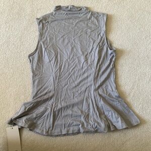 HALARA Sleeveless Light Gray Blouse